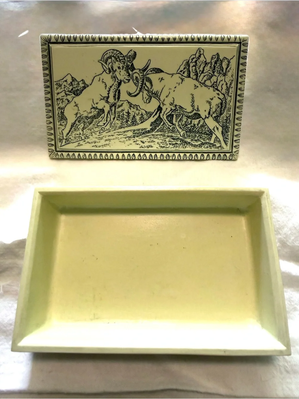Vintage Canadian Made Bighorn Sheep Trinket Box – Clashing Rams Wildlife Art